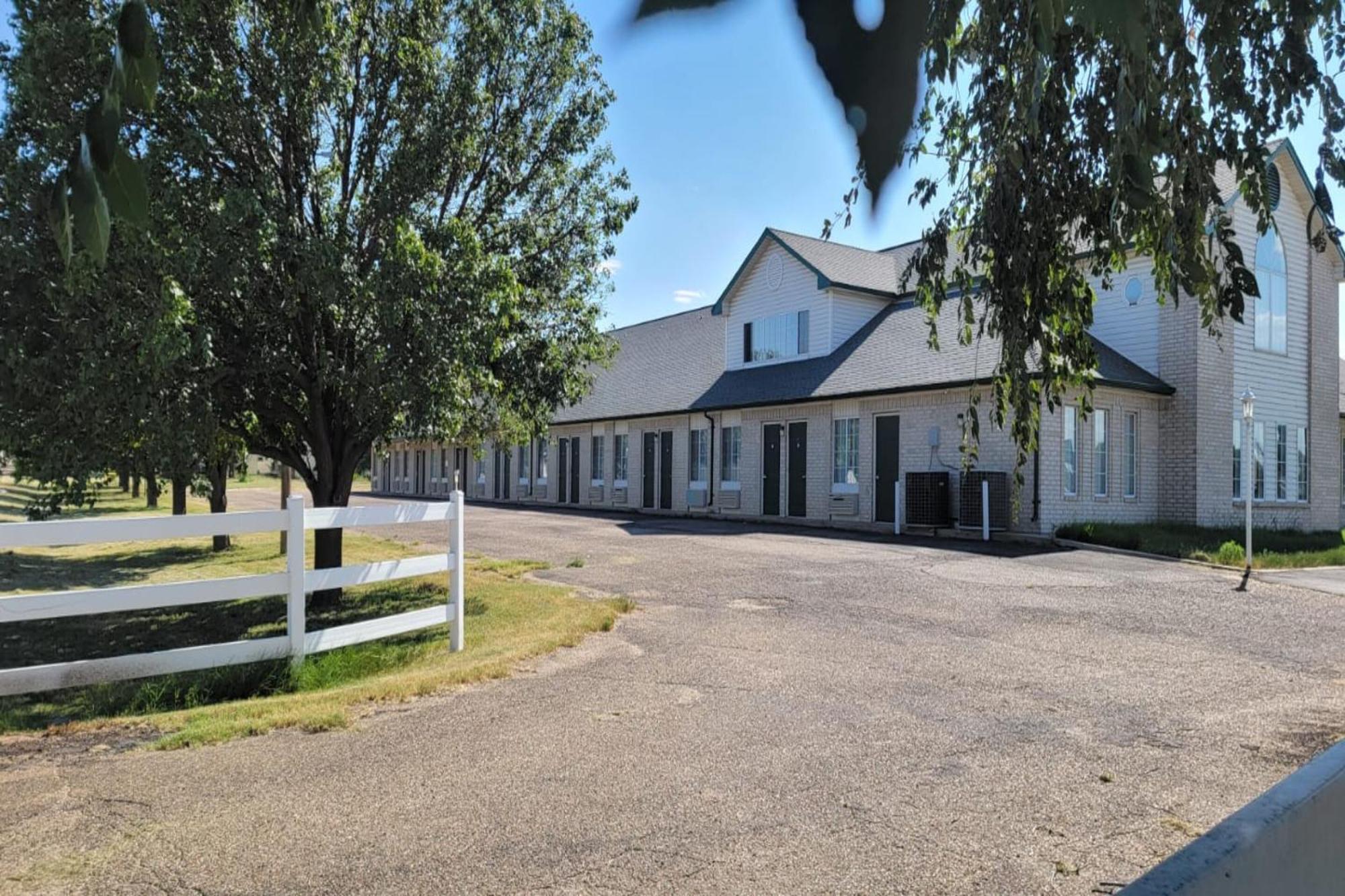 Hometown Inn By Oyo Texhoma, Ok Exterior foto