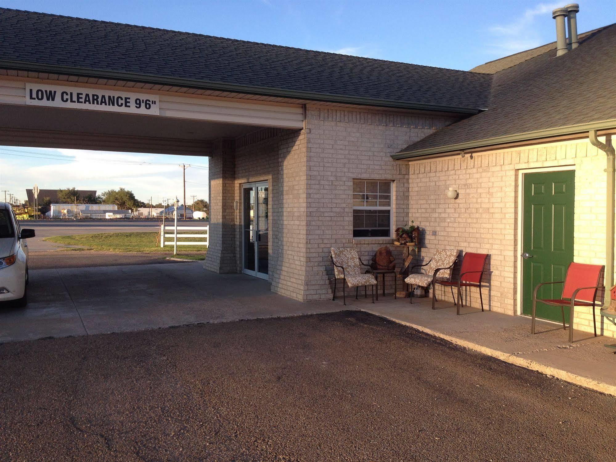 Hometown Inn By Oyo Texhoma, Ok Exterior foto